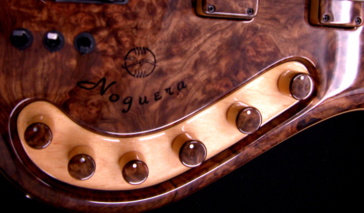 Bruno-Chaza-Signature-Loupe-noyer-8